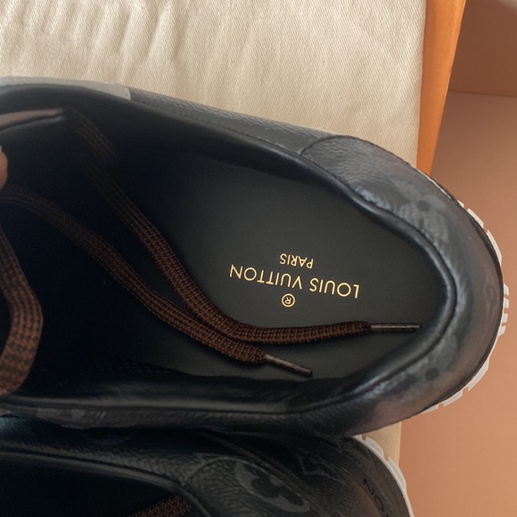 Louis Vuitton Run Away Sneakers size 11 only worn once still in great condition! - Picture 5 of 10